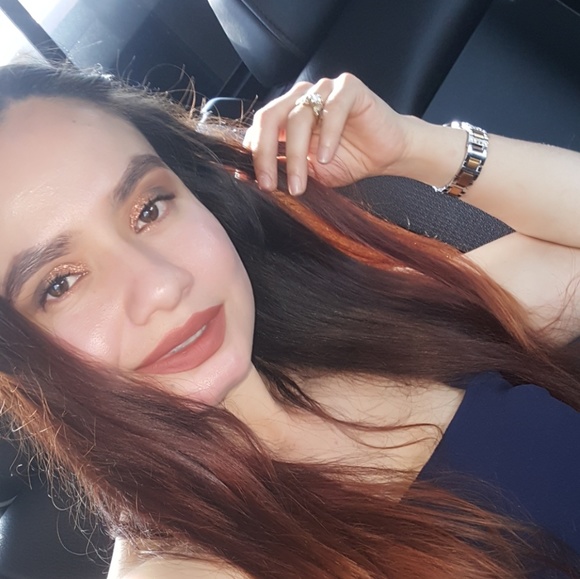 Meet your posher suzy - Picture 1 of 1